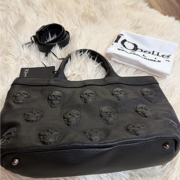 IOpelle Italia Black Leather Embossed Skull
Tote With Crossbody Strap - Picture 3 of 5